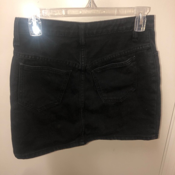 Skirt - Picture 1 of 2